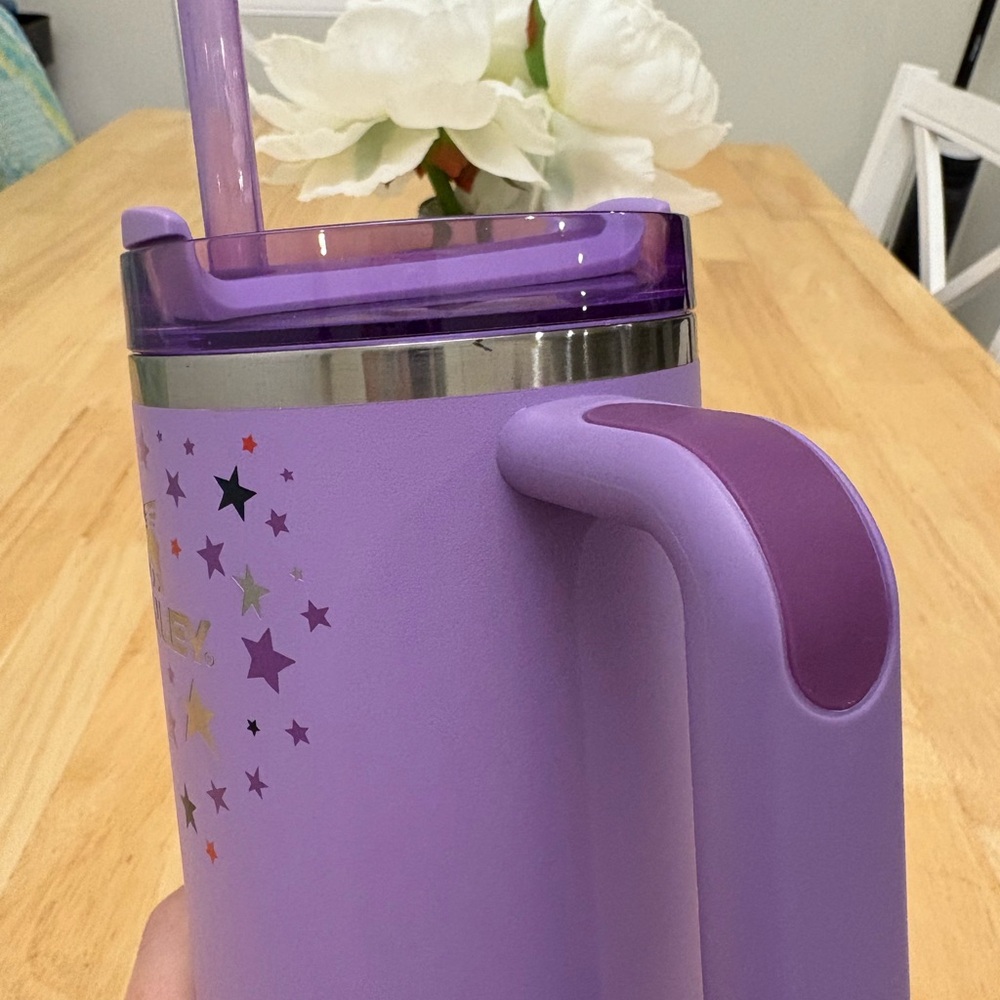💜 Olivia Rodrigo Stanley 40oz 💜 - Picture 7 of 8